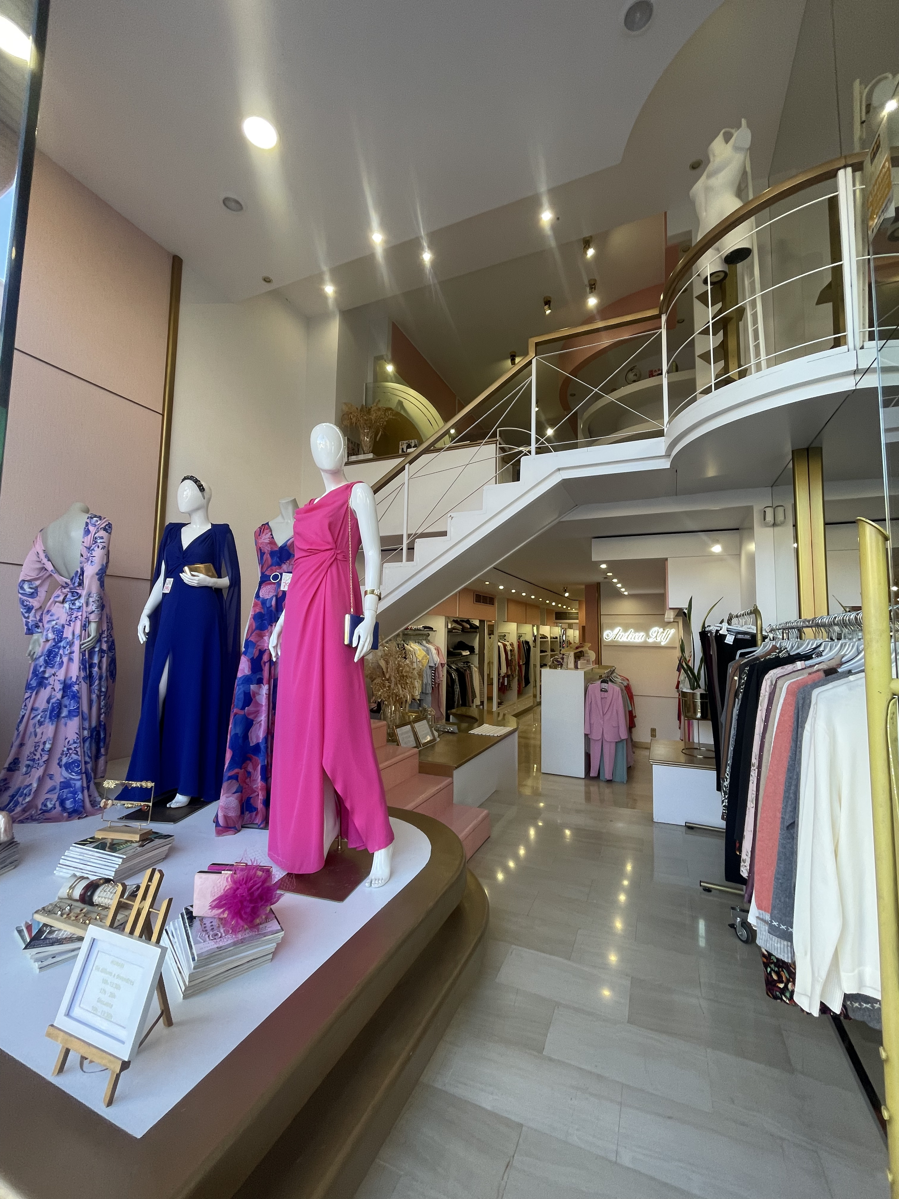 Traspàs comerç de moda femenina